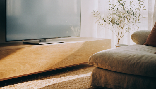 Best TV Stand for TV With No Legs: Safe Options That Actually Work