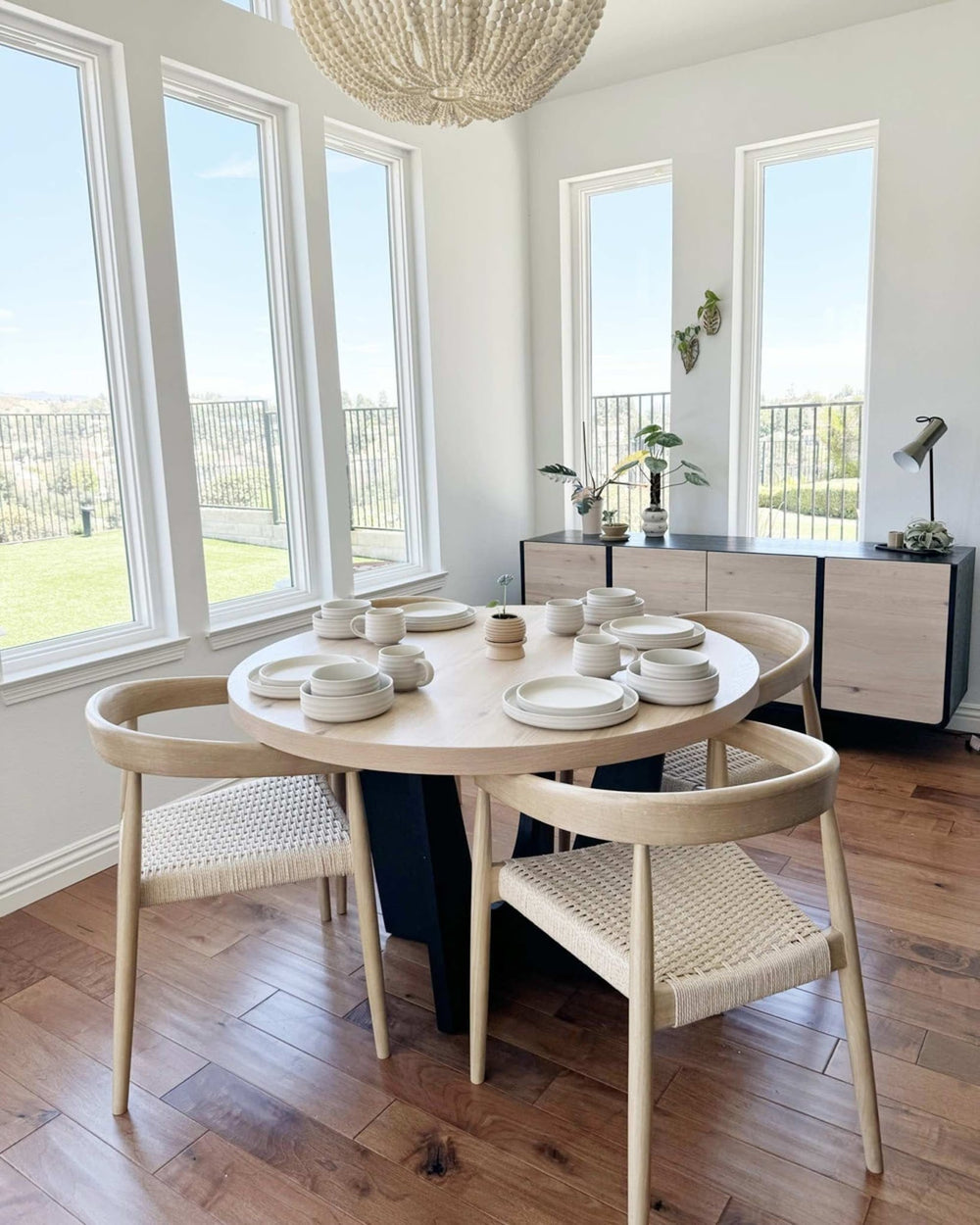 Minimum Space Around a Dining Table: Easy Layout Rules – SICOTAS