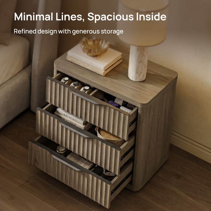 Stria Chest of 9 Drawers and Cas Night Tables Set