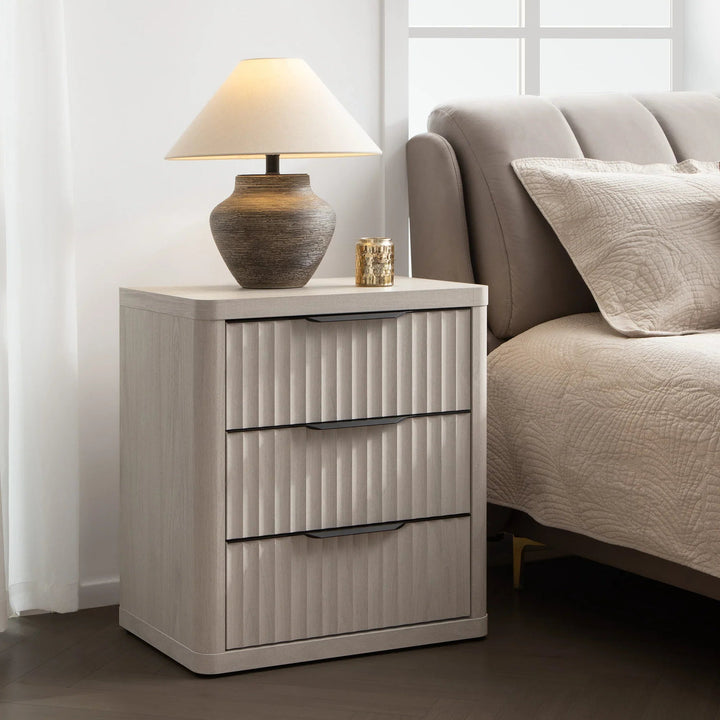 Cas 3 Drawers Nightstand (Test)