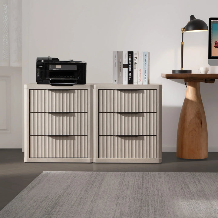 Cas 3 Drawers Nightstand (Test)