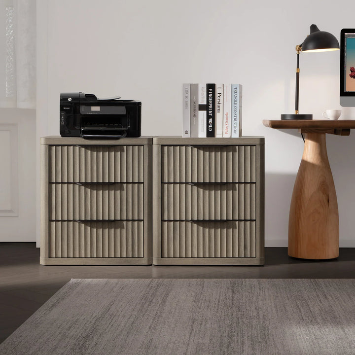 Cas 3 Drawers Nightstand with Black Handle