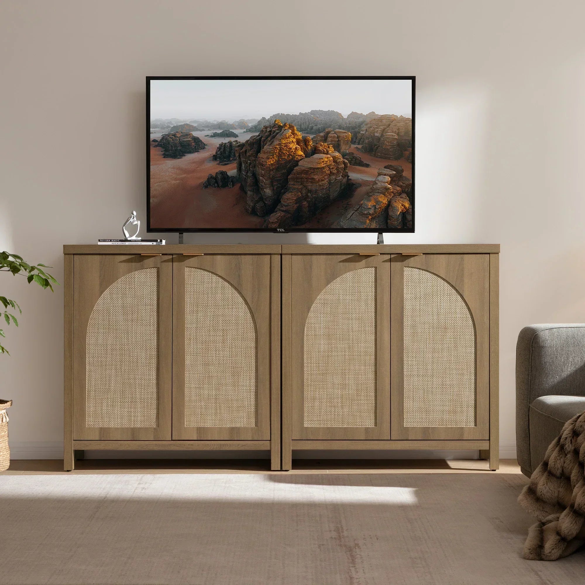 Savanna Cabinet with Arched Doors