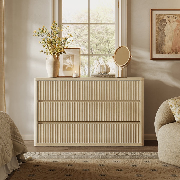 Cas Dresser with 7 Drawers, Large Storage