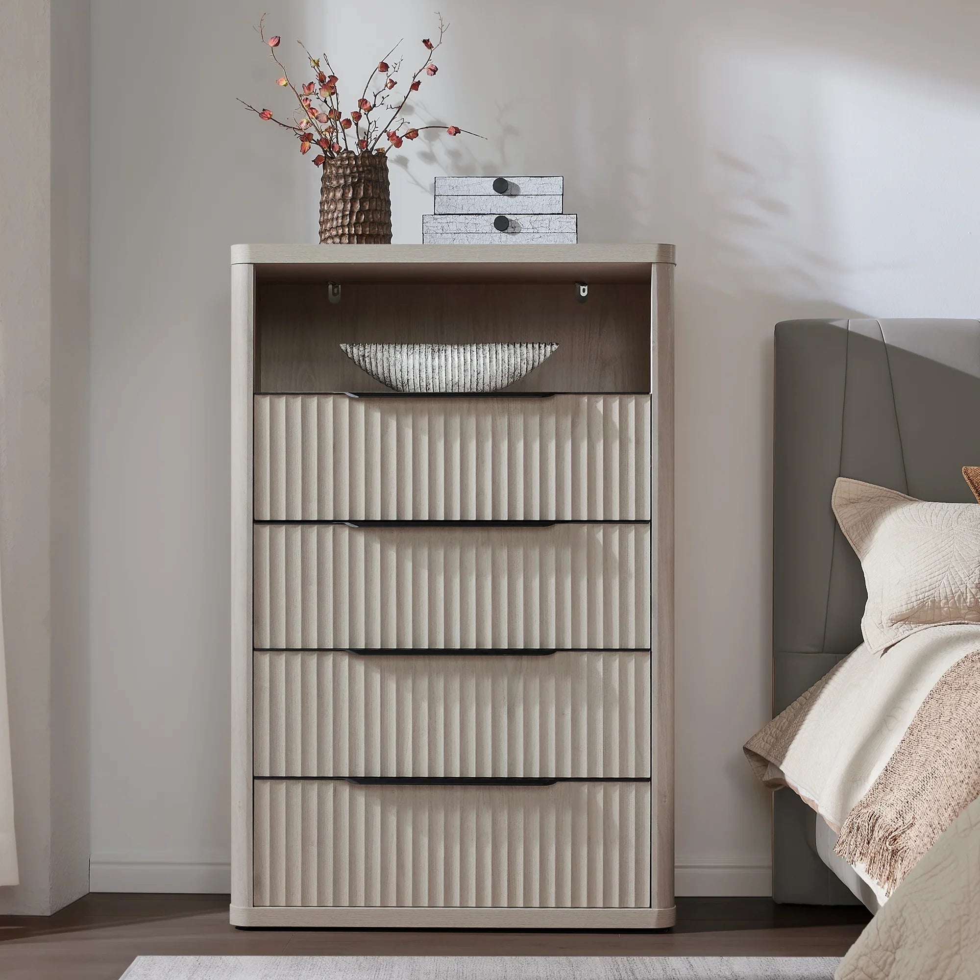 Cas Dresser with 4 Drawers