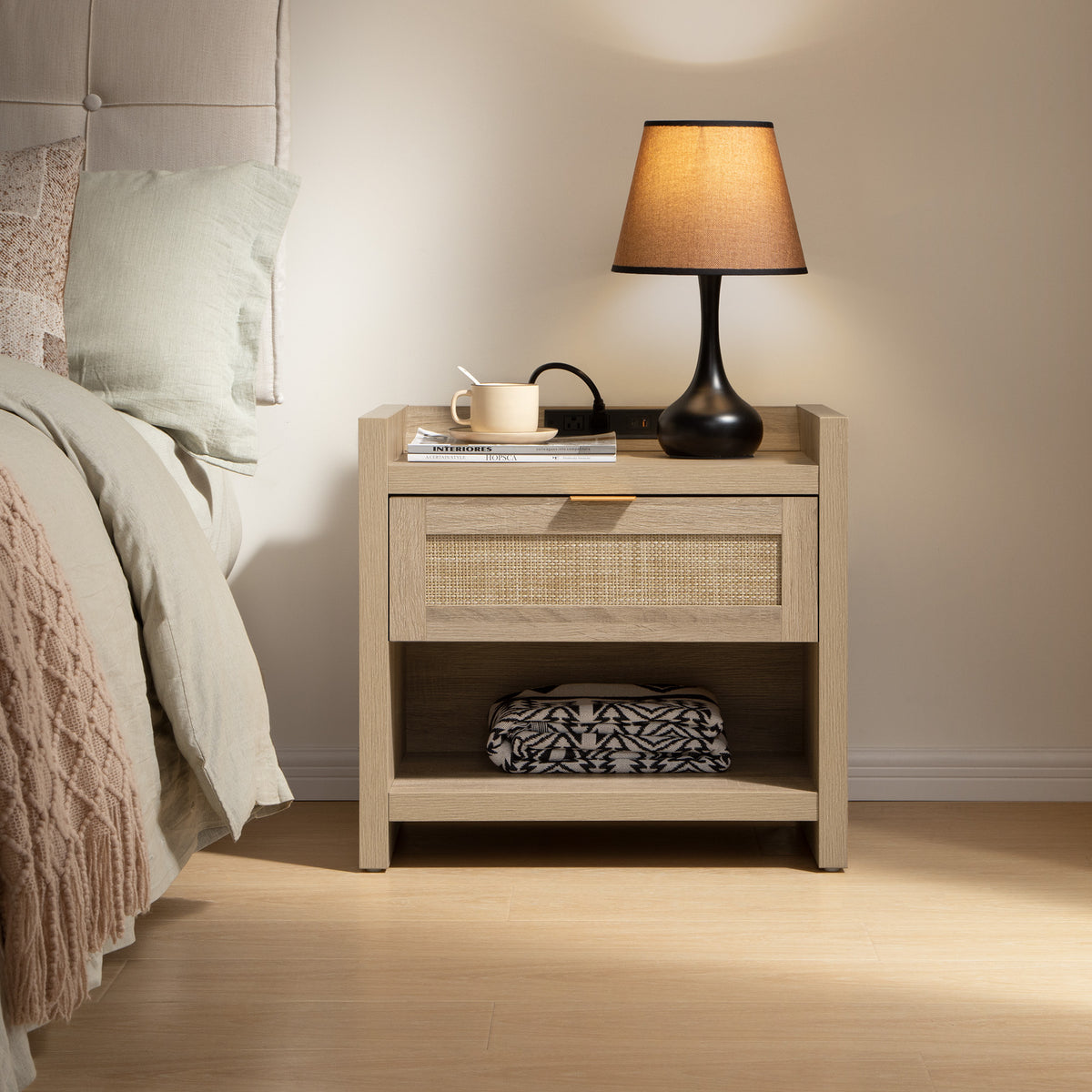 Savanna Nightstand and 6-Drawers Dresser Set