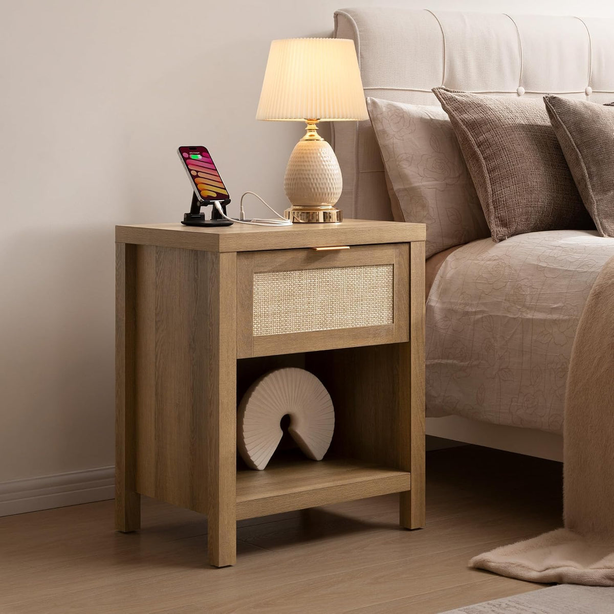 Savanna Cabinet Bedroom Set with Charging Station