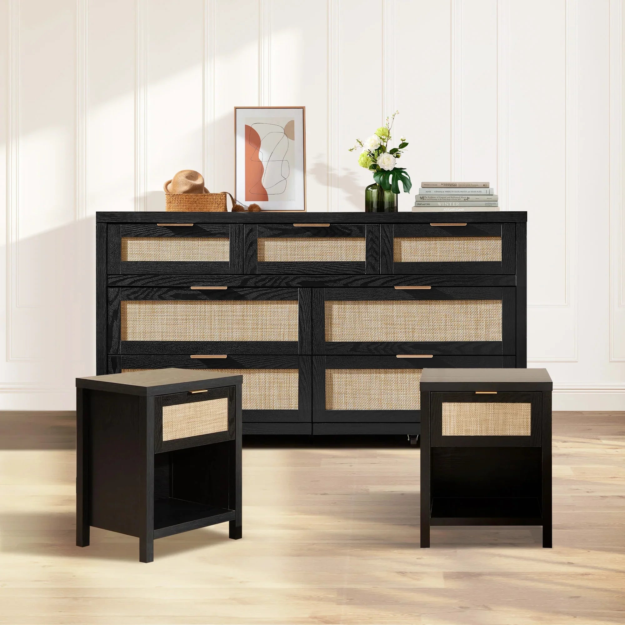 Savanna Nightstands and 7 Drawers Dresser Set