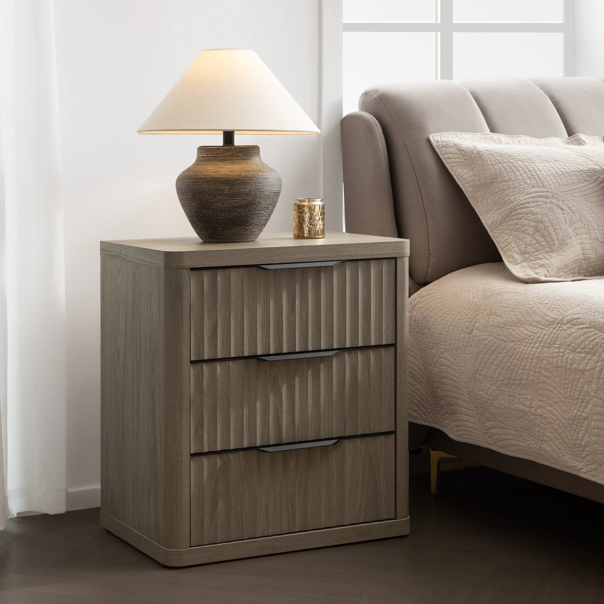 Cas 3 Drawers Nightstand (Test)