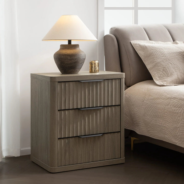 Cas 3 Drawers Nightstand (Test)