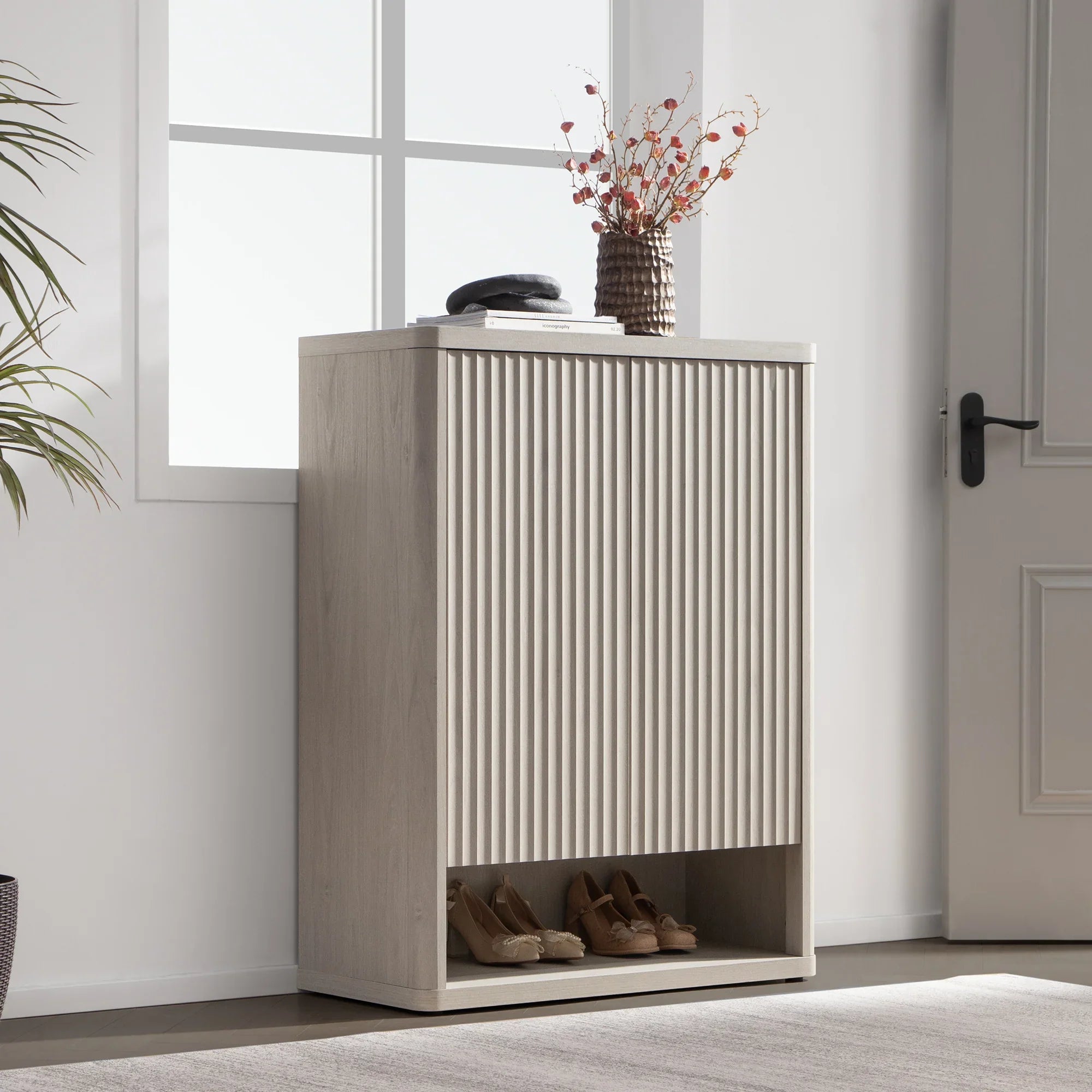 Cas Shoe Cabinet with Doors