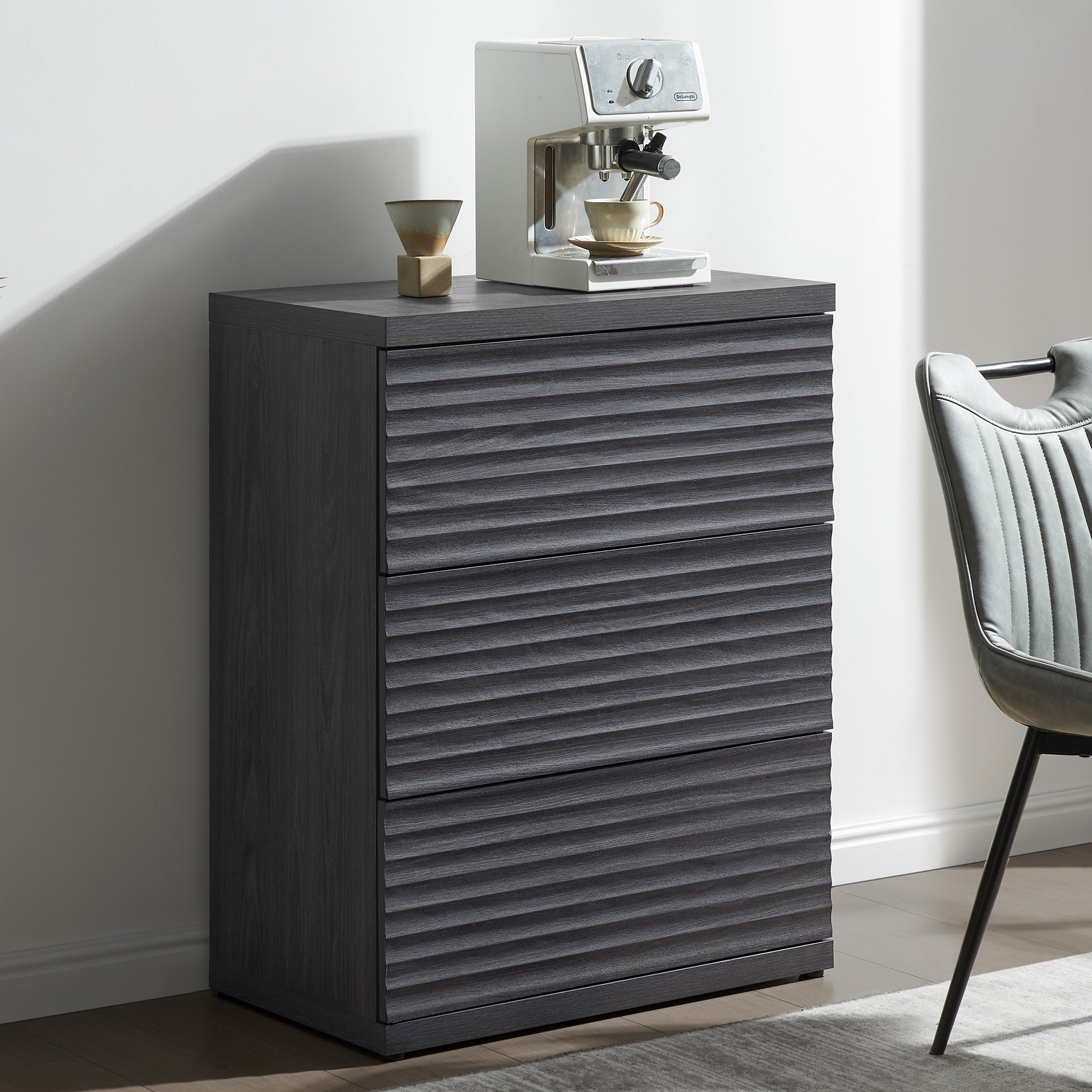 Stria Large 9-Drawer Dresser and Nightstands Set