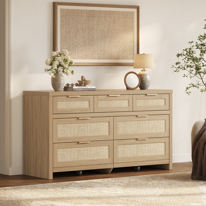 Savanna Bedroom Dresser with 7-Drawer, 53'' Wide