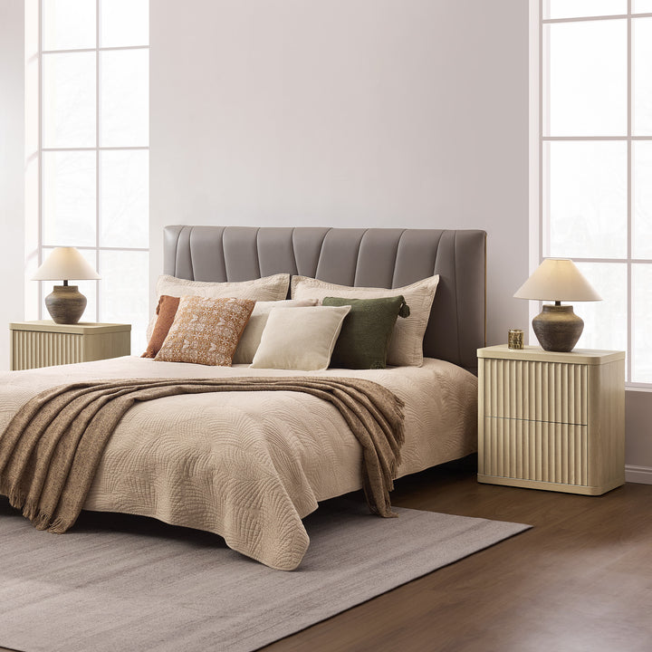 Cas 2-Drawer Nightstand, Fluted Style