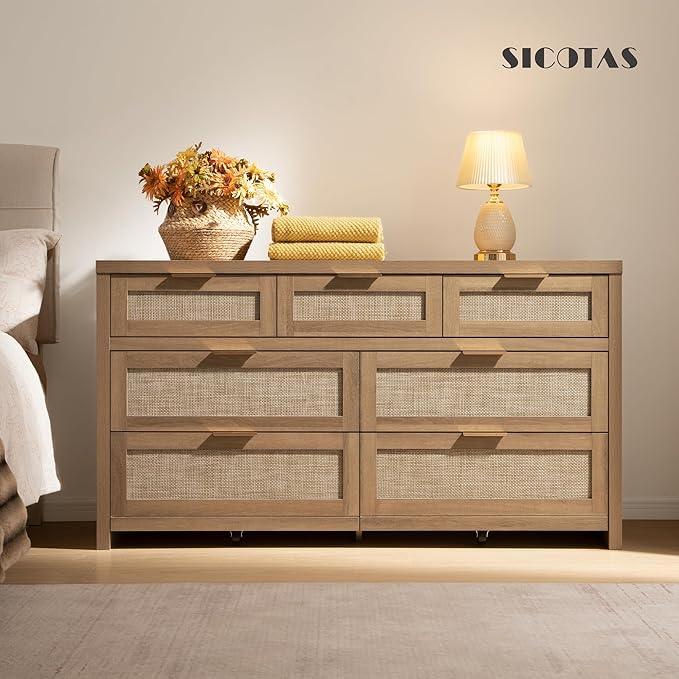 Savanna Cabinet Bedroom Set with Charging Station